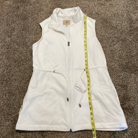 UGG Womens Vest - Picture 3 of 9